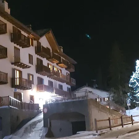 Trilocale Belvedere Ad Uso Turistico - Vda - - Cir 0068 Apartamento La Thuile