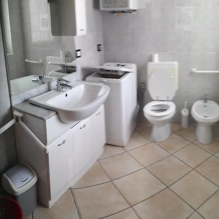 Trilocale Belvedere Ad Uso Turistico - Vda - - Cir 0068 * La Thuile